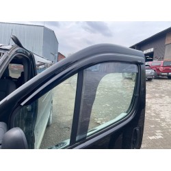 Ветровики (2 шт, Niken) для Nissan Primastar 2002-2014 гг