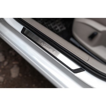 Накладки на пороги Flexill Exclusive (4 шт, нерж) для Volkswagen Golf 7/E-Golf Накладки на пороги Flexill Exclusive (4 шт, нерж) для Volkswagen Golf 7/E-Golf