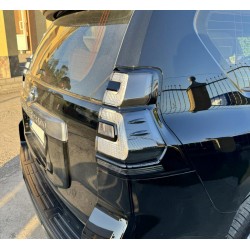 Задні ліхтарі BlackEdition V1 (2017-2023, 2 шт) для Toyota Land Cruiser Prado 150