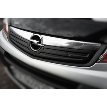 Зимняя накладка на решетку 2007-2015 (V2, верхняя) Матовая для Opel Vivaro