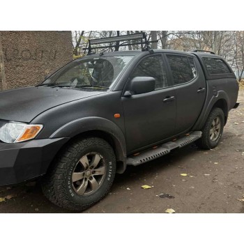Бокові пороги Dakar V2 з LED (2 шт, метал) для Mitsubishi L200 2006-2015 рр