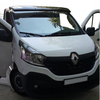 Козырек на лобовое стекло (черный глянец, 5мм) для Renault Trafic 2015- гг
