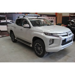 Перемычки на гладкую крышу (2 шт, Asaf V4) для Mitsubishi L200 2015-2024 гг