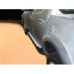 Боковые пороги Allmond Grey (2 шт, алюм) для Mitsubishi L200 2006-2015 гг