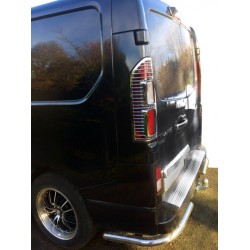 Задні куточки (2 шт, нерж) для Opel Vivaro 2015-2019 рр